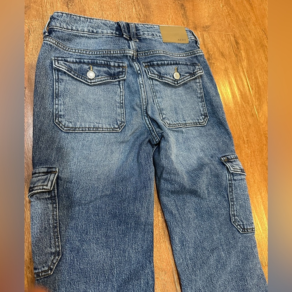 Aeropostale Blue Relaxed Jeans with Subtle Fading - Picture 6 of 7
